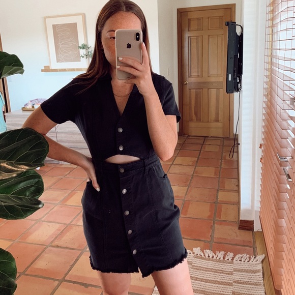 Dress - Picture 1 of 2